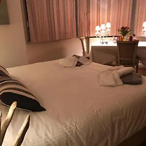 Bed & Breakfast Le Dernier Metro, Woluwe-Saint-Pierre